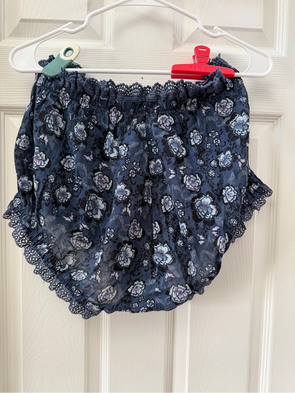 Intimately Free People Blue Floral Lace Trim Bloomer Shorts Size Medium - Picture 3 of 3
